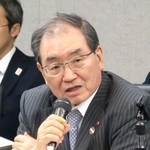 　大阪・関西万博の成果を検証する会議の初会合で発言する、日本国際博覧会協会の十倉雅和会長＝２５日午後、経産省