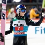 　ジャンプ週間開幕戦を兼ねたＷ杯ジャンプ男子個人第１２戦で６位となった小林陵侑＝オーベルストドルフ（共同）