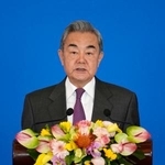 　講演する中国の王毅外相＝３０日、北京（共同）