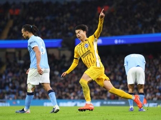 　マンチェスター・シティー戦でゴールを決めたブライトンの三笘薫＝７日、マンチェスター（ゲッティ＝共同）