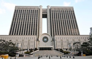 　韓国の尹錫悦前大統領の公判が開かれたソウル中央地裁＝９日、ソウル（共同）