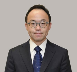 　小沼巧氏