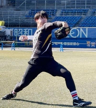 　練習を公開したロッテ・田中＝ＺＯＺＯマリン