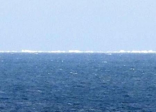 　北海道紋別市の展望施設「オホーツクタワー」から観測された流氷＝２５日午後（市提供）