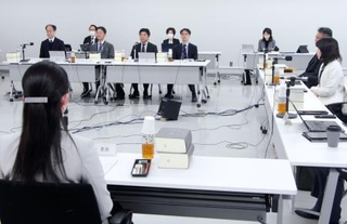 　侮辱罪の適用状況を検証する有識者検討会＝２６日午前、法務省