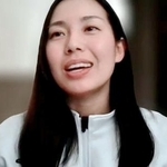 　遠征先のカナダからオンラインで取材に応じるカーリング女子日本代表の近江谷杏菜＝６日