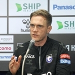 　記者会見するＧ大阪のウィッシング新監督＝７日、大阪府吹田市