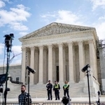 　米連邦最高裁（ロイター＝共同）