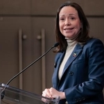 　米ワシントンのヘリテージ財団で話すベネズエラの野党指導者マチャド氏＝１６日（ゲッティ＝共同）