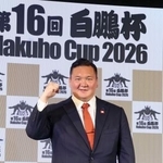 　「第１６回白鵬杯」をアピールする白鵬翔さん＝２０日、東京都内