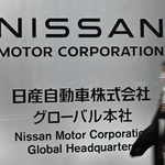 　日産自動車グローバル本社＝横浜市