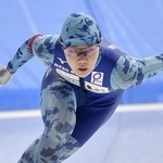 　スピードスケートの小学生の大会にオープン参加した吉田雪乃＝青森県八戸市