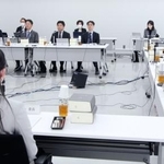 　侮辱罪の適用状況を検証する有識者検討会＝２６日午前、法務省