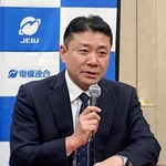 　記者会見する電機連合の神保政史会長＝２７日午前、東京都内