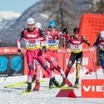 　ノルディック複合Ｗ杯男子第１２戦の前半距離で「３００」のゼッケンで滑る渡部暁斗＝ゼーフェルト（共同）