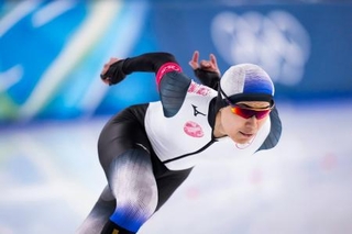 　男子１０００メートル　滑走する山田和哉＝ミラノ（共同）