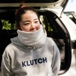 　最終ラウンドが中止となり、取材に応じる山下美夢有。通算５アンダーで５位＝レークノナ・クラブ（共同）