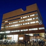 　北海道旭川市役所＝２５年９月