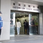 　日本人男性が日本円の現金５１００万円を奪われた事件の公判前手続きが行われた香港の裁判所＝２日（共同）