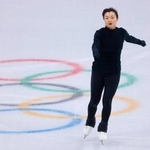 　公式練習で調整する坂本花織＝ミラノ（共同）