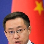 　記者会見する中国外務省の林剣副報道局長＝５日、北京（共同）