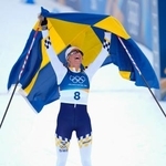 　女子距離複合で金メダルを獲得したスウェーデンのフリダ・カールソン＝テーゼロ（共同）