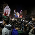 　１７日、ラマダンを前に活気づく市場＝ガザ北部ガザ市（ゲッティ＝共同）