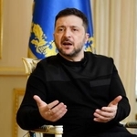 　共同通信の単独インタビューに応じるウクライナのゼレンスキー大統領＝１９日、キーウ（共同）