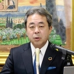 　記者会見する生命保険協会の高田幸徳会長＝２０日午後、東京都内