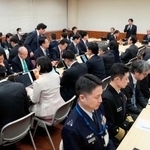 　自民党本部で開かれた安全保障調査会の会合＝２５日午前、東京・永田町
