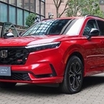 　ホンダが発売する新型ＳＵＶ「ＣＲ-Ｖ」＝２６日午前、東京都港区