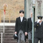 　明治天皇陵を参拝された悠仁さま＝２６日午後、京都市伏見区（代表撮影）