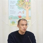 　「自殺対策支援センター　ライフリンク」の記者会見に臨む絵本作家のヨシタケシンスケさん＝２７日午後、東京都千代田区