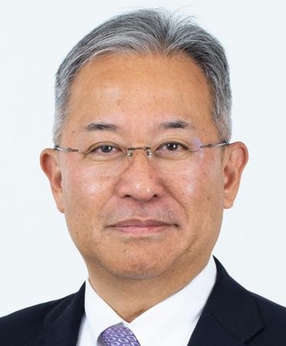 　吉田圭秀氏
