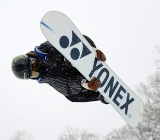 　ハーフパイプ女子　優勝した工藤璃星＝札幌市ばんけいスキー場