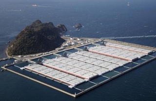 　北九州市若松区の白島国家石油備蓄基地