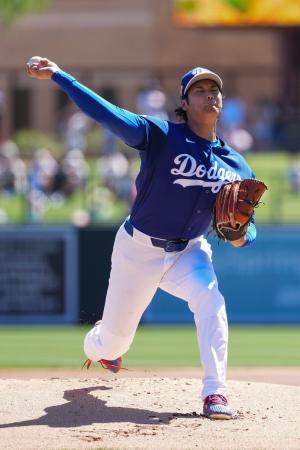 　ジャイアンツ戦に先発登板したドジャース・大谷＝グレンデール（共同）