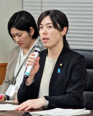 　政府のクールジャパン戦略会議で発言する小野田クールジャパン戦略相＝１９日午後、東京都千代田区