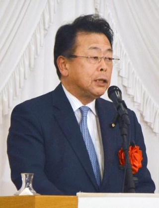 　講演する公明党の西田幹事長＝２５日午前、東京都千代田区