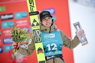 　Ｗ杯ジャンプ男子個人第２８戦で２位に入った二階堂蓮＝プラニツァ（共同）