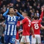 　ノッティンガム・フォレスト戦でプレーするブライトンの三笘薫＝１日、ブライトン（ロイター＝共同）