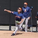 　ブルペンで投球練習するアストロズ・今井＝ウェストパームビーチ（共同）