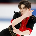 　男子ＳＰ　演技する中田璃士＝タリン（共同）