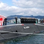 　就役した海上自衛隊の潜水艦「ちょうげい」＝１０日午前、神戸市