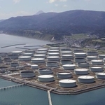 　「石油備蓄」を行うＥＮＥＯＳ喜入基地＝２０２３年８月、鹿児島市