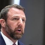 　米連邦議会で証言する、次期国土安全保障長官に指名されたマリン上院議員＝１８日（ＡＰ＝共同）