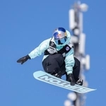 　決勝トーナメントに進出したスノーボード女子ハーフパイプの小野光希＝ラークス（共同）