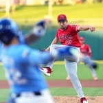 　ロイヤルズ戦に先発したエンゼルス・菊池＝サプライズ（共同）