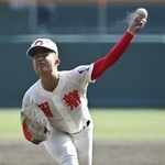 　花巻東戦に先発した智弁学園・杉本＝甲子園