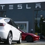 　テスラの販売店＝２０２５年４月、ベルリン（ロイター＝共同）